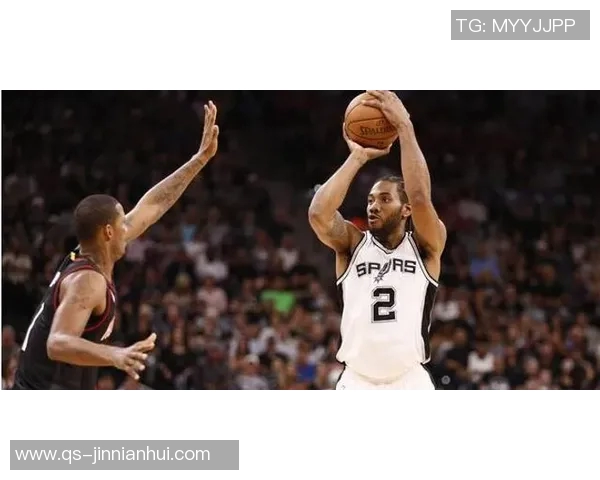 阿里纳斯分析马刺战术策略需围绕文班展开如同魔术时期的魔兽打法