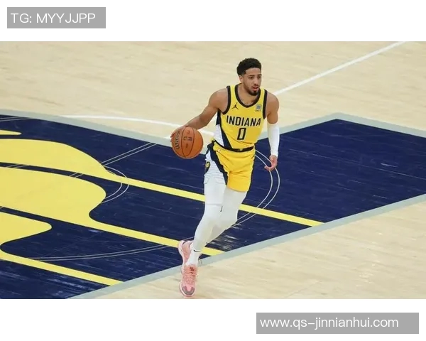 小迈克尔波特半场火力全开14投9中三分球精准轰下22分4篮板展现核心实力 小迈克尔波特半场火力全开14投9中三分球精准轰下22分4篮板展现核心实力