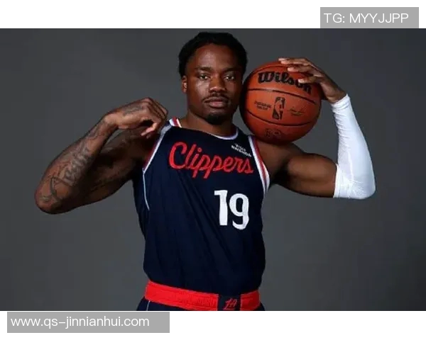 热火与贾米尔杨签订双向合同上赛季G联盟场均得分217分