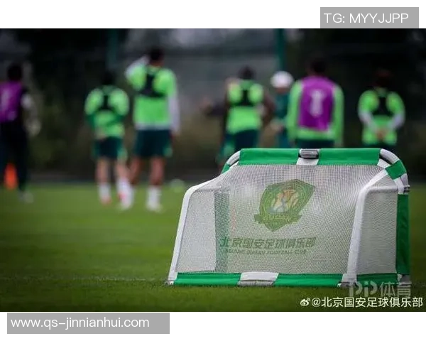 国安新援茹子楠与邓捷夫加盟助力球队防线升级 国安新援茹子楠与邓捷夫加盟助力球队防线升级