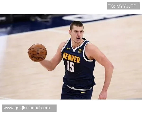 斯潘塞琼斯：掘金替补席对约基奇的表现感到无奈与失望