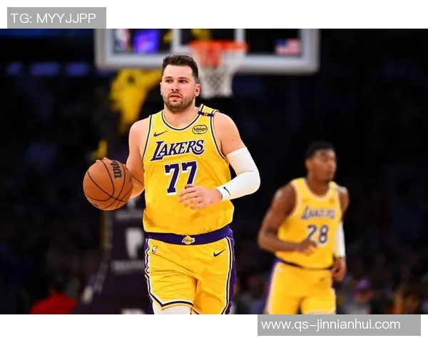 东契奇谈第三节表现强调球队风格与球员享受比赛的乐趣 东契奇谈第三节表现强调球队风格与球员享受比赛的乐趣