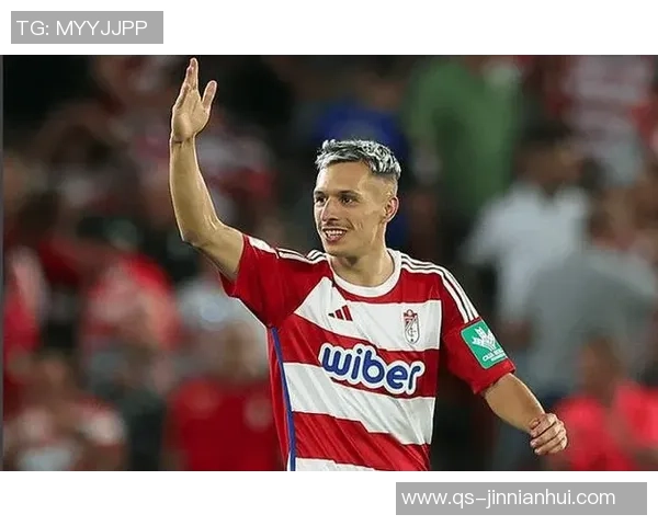 罗马官方宣布租借拜仁边锋萨拉戈萨并设定强制买断条款 罗马官方宣布租借拜仁边锋萨拉戈萨并设定强制买断条款